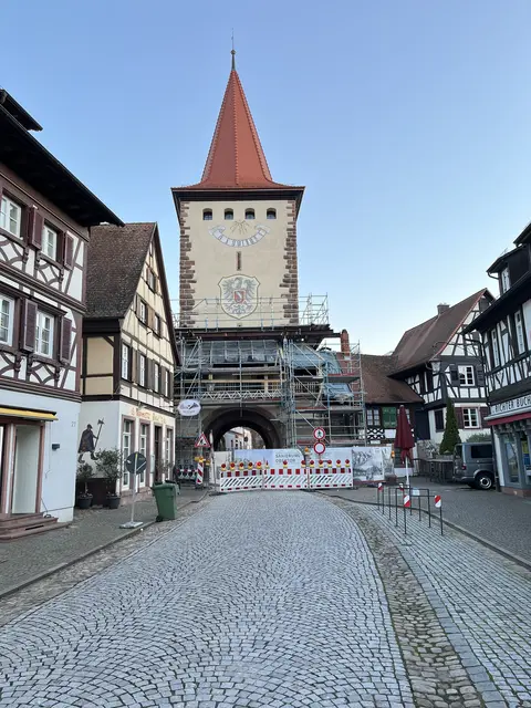 Die Arbeiten am Obertorturm in Gengenbach neigen sich dem Ende zu. | Foto: Stadt Gengenbach