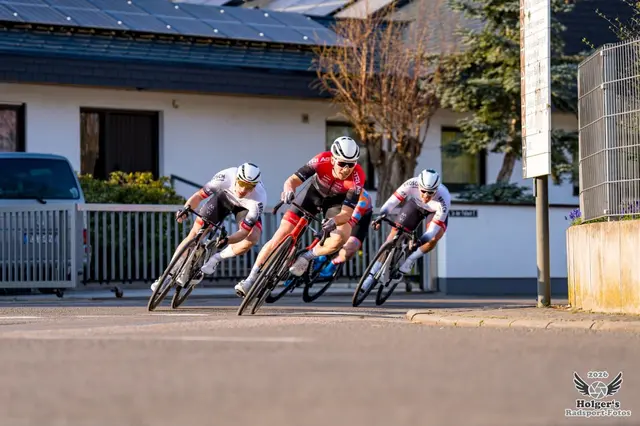 Mit Jakob Heni auf Rang vier gelingt den Racing Students ein Saisoneinstand nach Maß. | Foto: Holger Radifo
