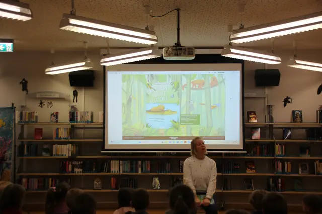 Kinderbuchautorin Uticha Marmon konnte sich über eine starke Beteiligung der Kindergartenkinder bei der Buchvorstellung freuen. | Foto: Alexandra Schneble-Schutter/Stadt Rheinau