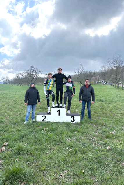 Zum Saisonauftakt feiert Hannes Sprenger einen Erfolg beim Rundstreckenrennen. | Foto: SC Hausach