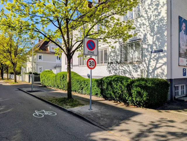 Die Stadt Lahr hat die Sicherheit für den Fuß- und Radverkehr in der Dreyspringstraße erhöht. | Foto:  Stadt Lahr