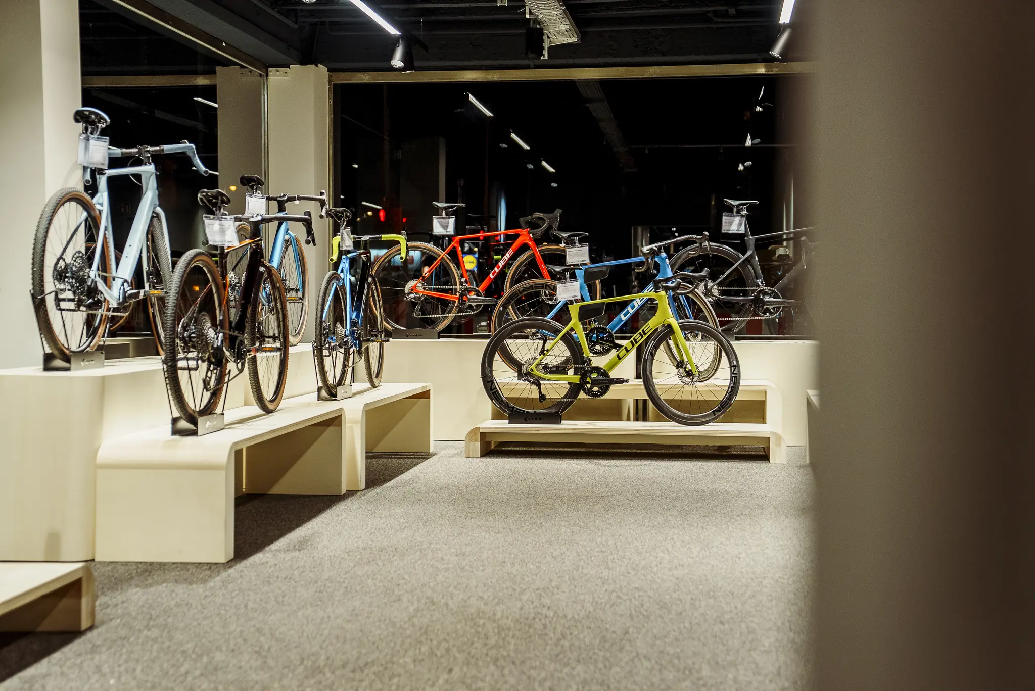 fahrradhelm als hut Yakkay Paris New York main image 0