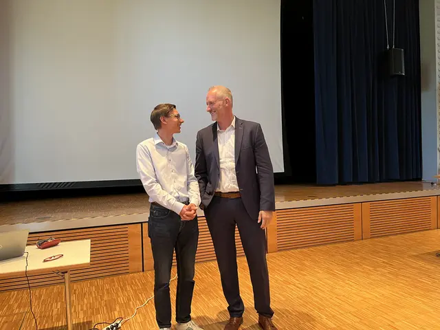 Norbert Hense (l.) und Christin Francken gehen am 10. Mai in die Stichwahl. | Foto: Gro