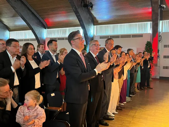 Stehende Ovationen für die Stadtkapelle  | Foto: ag