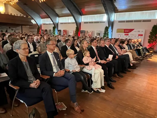 Der Festakt in der Erwin-Braun-Halle war sehr gut besucht. | Foto: ag