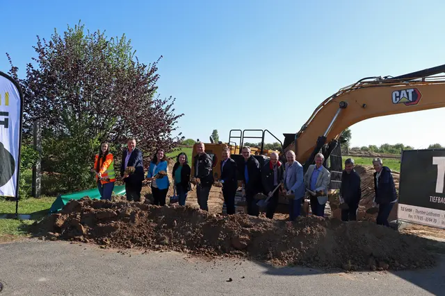 Mit einem offiziellen Spatenstich wurde der Startschuss für ein Neubaugebiet in Appenweier gegeben. | Foto: Gemeinde Appenweier