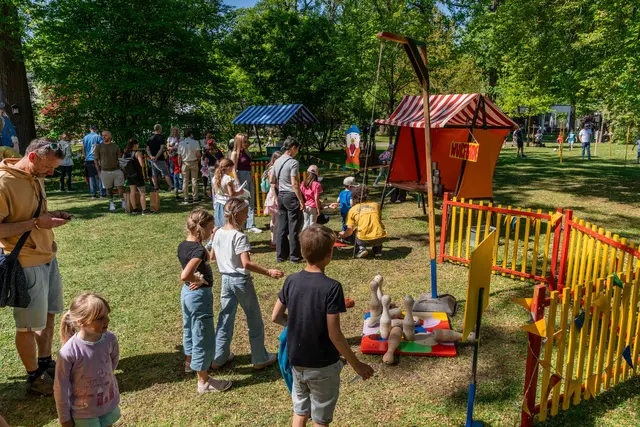Spiel und Spaß für die jüngsten Gäste: Das vielfältige Kinderprogramm sorgte für beste Unterhaltung. | Foto: WeberHaus