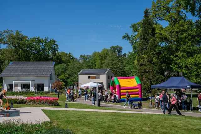 Großer Andrang beim Tag der offenen Tür: Mehr als 4.500 Besucher kamen nach Rheinau-Linx, um WeberHaus hautnah zu erleben. | Foto: WeberHaus