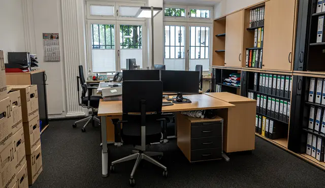 Noch sind die Umzugskisten in den neuen Büros der TDK nicht vollständig ausgepackt. | Foto: Stadt Kehl
