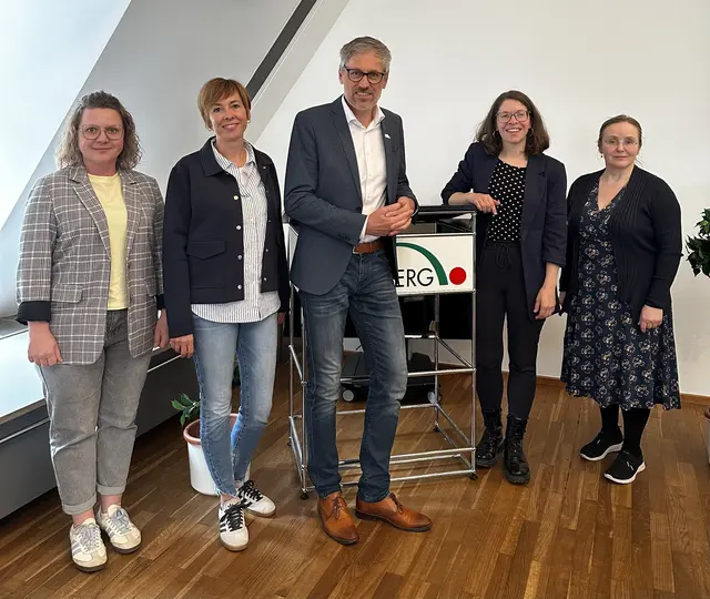 Von links: Patricia Zimmermann (Stadt Hornberg), Anne Schmidt-Heinrich, Bürgermeister Marc Winzer, Maria Hermann, Kathrin Krichel | Foto: Stadt Hornberg