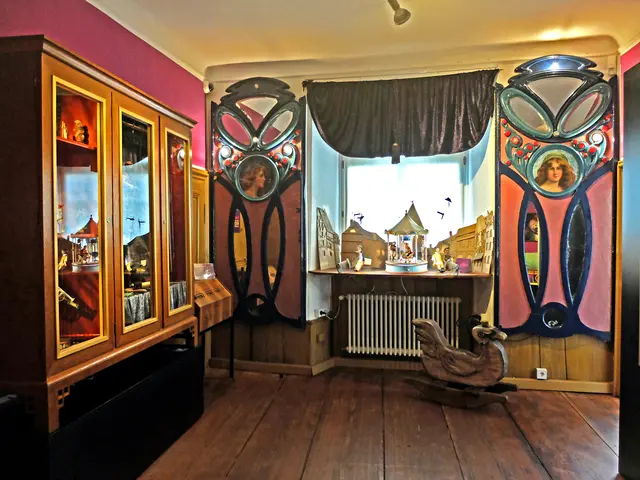 Das Begehen der Ausstellungsräume im "Wunderland" des Museums Löwenberg macht richtig Freude. | Foto: Alfred Schramm