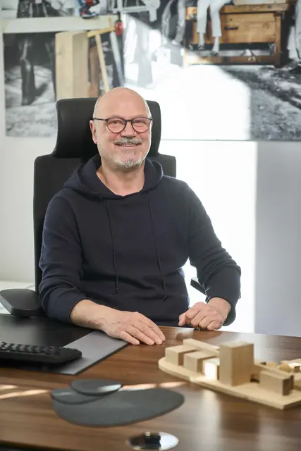 Christof Burger ist ein Waldkircher Bauunternehmer, zudem Obermeister der Bauinnung Emmendingen und setzt sich für die Stärkung der dualen Ausbildung ein. | Foto: Michael Bode