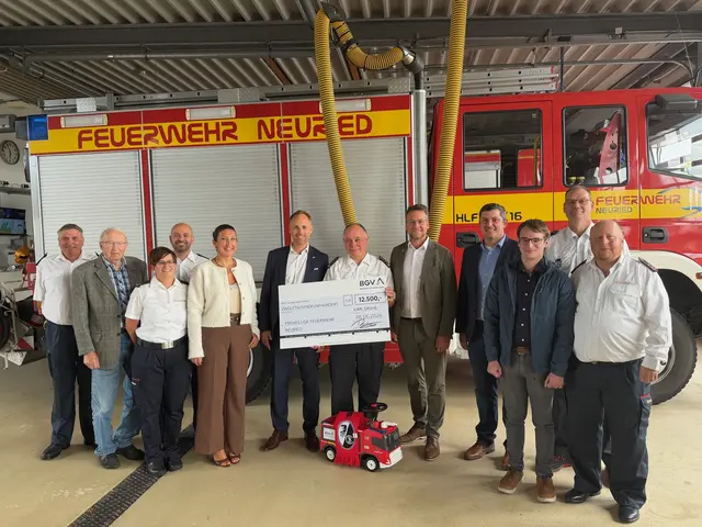 Die Feuerwehr Neuried freut sich über eine Spende von 12.500 Euro von der BGV. | Foto: Gemeinde Neuried