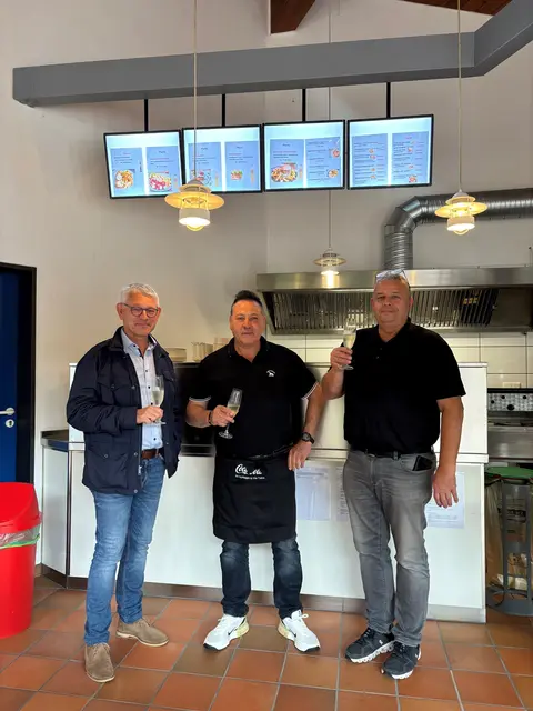 Bürgermeister Uwe Gaiser (v. l.), Giuseppe Colicchio und Ulli Belhiouani | Foto: Stadt Oppenau