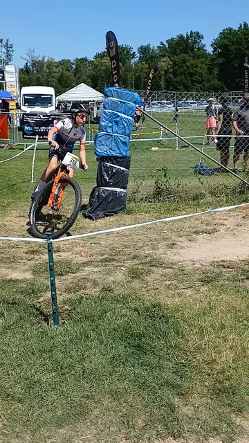 Sara Armbruster im Rennen.