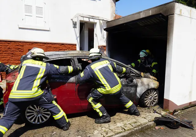 Ein Auto wurde in Mitleidenschaft gezogen. | Foto: Stadt Lahr