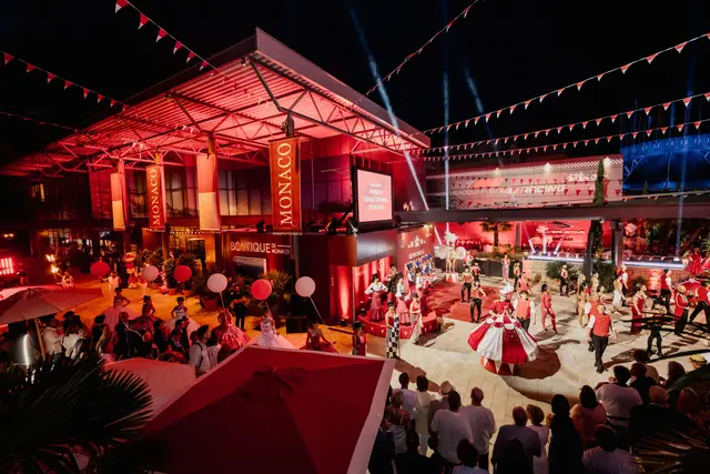 Die Gäste durften sich über ein vielfältiges Showprogramm freuen. | Foto: Europa-Park