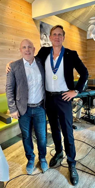 Wechsel an der Spitze des Rotary Clubs Ortenau-Liberty: Matthias Niemann (r.) löst Romain Weigand ab. | Foto: Claus Schmiederer