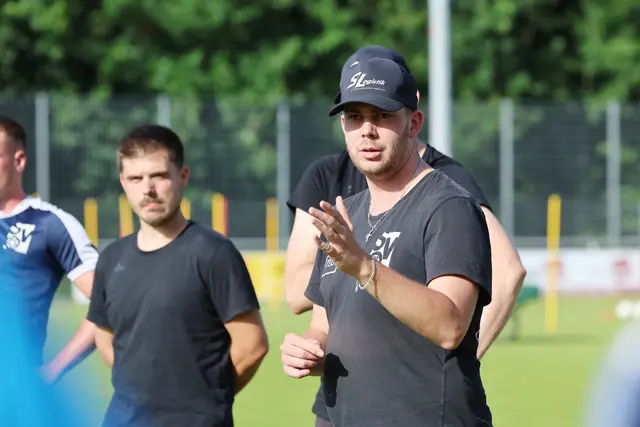 Fabian Himmel (rechts) geht in seine sechste Saison als Cheftrainer beim SV Oberachern. | Foto: CB