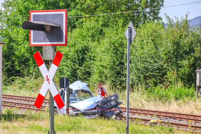 Zum schweren Bahnunglück am Mittwoch in Gengenbach-Schwaibach gibt es neue Erkenntnisse. | Foto: Moritz Moder/EinsatzReport24