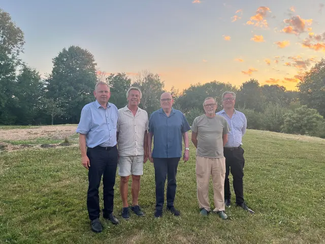 Frank Herden (v. l.), Jörg Streib, Dr. Walter Caroli, Thomas Happersberger und Dieter Singler | Foto: Freizeithof Langenhard