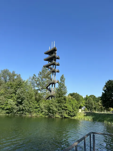 Der Weißtannenturm in Kehl wird saniert. Nach ersten Stabilisierungsmaßnahmen ist er vorerst wieder geöffnet. | Foto: gro