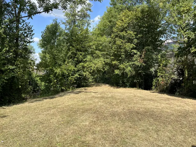 Im Augenblick besteht vom SFZ Pfähler Ville kein Sichtkontakt zum Stadtteil. | Foto: gro