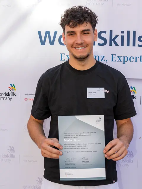 Marlon Bayer tritt in der Disziplin Anlagenelektronik für die Deutsche Berufe-Nationalmannschaft an. | Foto: WorldSkills Germany/Frank Erpinar