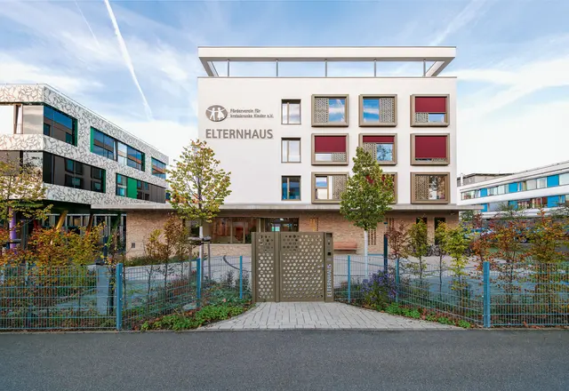 Nur wenige Schritte von der Kinder- und Jugendklinik entfernt finden Familien im Elternhaus des Fördervereins ein Zuhause auf Zeit. | Foto: Foto: Förderverein für krebskranke Kinder Freiburg e. V.
