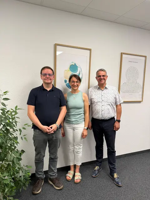 Philipp Bladt (v. l.), Leitung AWS der Reha Offenburg, Dr. Katrin Merkel MdL, Georg Eichner, Geschäftsführer REHA Offenburg | Foto: Abgeordnetenbüro Dr. Katrin Merkel