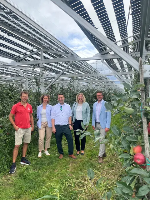 David Mild (v. l.), Anna Reiners, circular black forest, Kai Keune MdL, Maren Seifert MdL, BM Tobias Uhrich  | Foto: Abgeordnetenbüro Maren Seifert