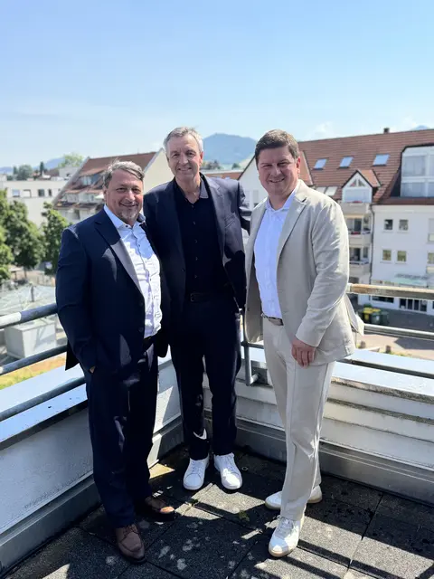 Marce Feit, Vorstandssprecher (v. l.), Michael Basler und Hans-Jörg Meier, Mitglied des Vorstands | Foto: Volksbank Bühl/Claudia Möllers