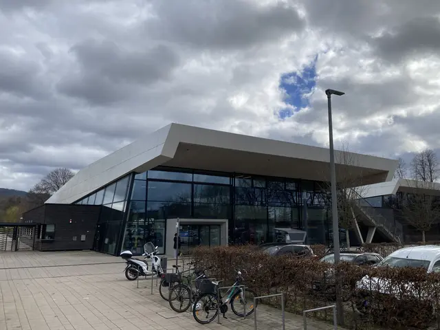 Im Hallenbadteil des Freizeitbads Stegermatt laufen ab dem 14. September Revisionsarbeiten. | Foto: gro