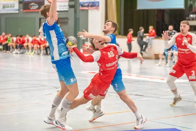 Die HSG (rotes Trikot) will sich am Samstag im Heimspiel durchsetzen. | Foto: Arbogast