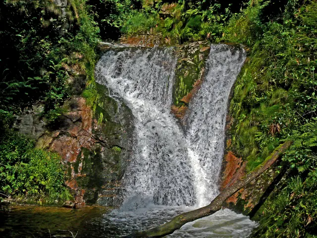 Eine von sieben Kaskaden der Allerheiligen-Wasserfälle bei Oppenau.  | Foto: Alfred Schramm
