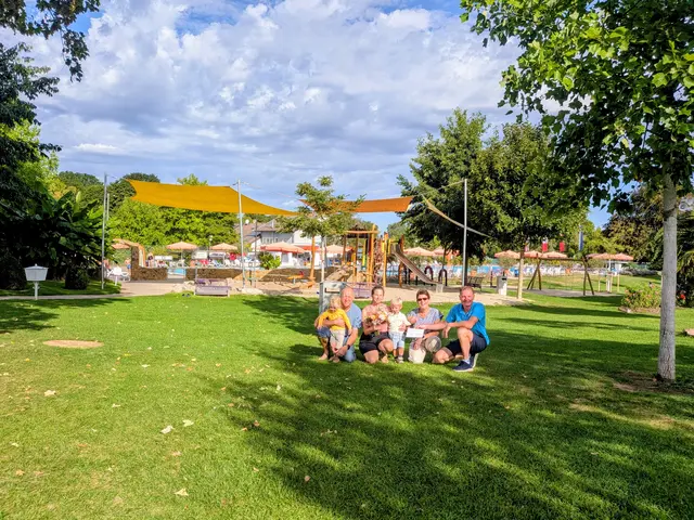Große Freude beim 100.000. Freibadbesucher  | Foto: Stadt Ettenheim
