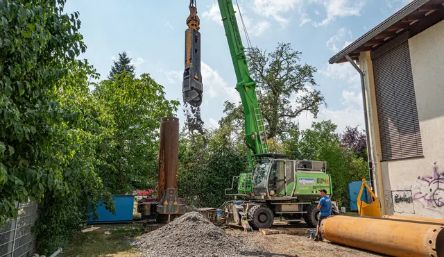 Bei der Grundschule und Mehrzweckhalle in Kork finden derzeit Erkundungsbohrungen für eine neue Wärmeversorgung statt. | Foto: Stadt Kehl