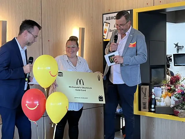 Gewinner Deborah Brandsteller hat die "Gold Card" gewonnen. Sie kann für ein Jahr täglich bei McDonald's essen. | Foto: gro