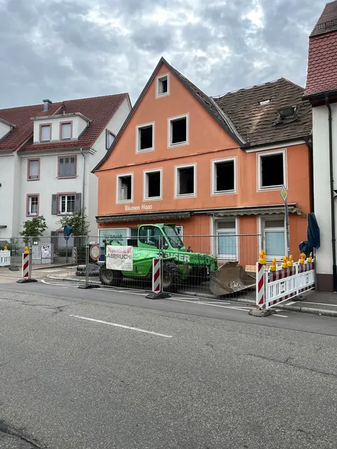 Das Gebäude in der Leutkirchstraße 15 in Gengenbach wird abgerissen.  | Foto: mak