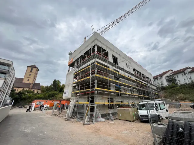 Der Rohbau der neuen Integrierten Leitstelle in Gengenbach ist weitestgehend abgeschlossen.  | Foto: mak