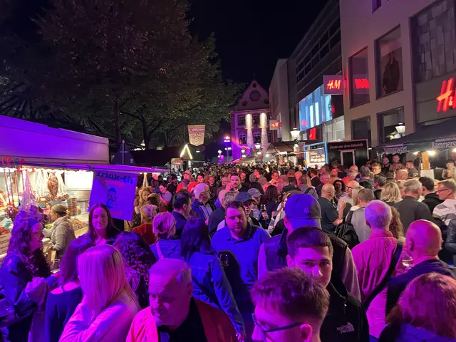 Die Menschen zieht es auf das Ortenauer Weinfest. | Foto: gro