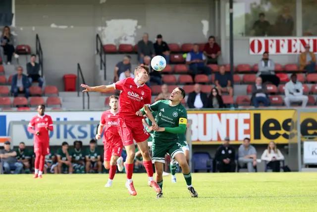 Nur selten gab es spannende Spielszenen zwischen dem Offenburger FV (rotes Trikot) und dem Kehler FV. | Foto: FS