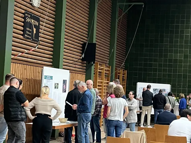 Auch die Themenbereiche Wohnen und Dorfgeschehen wurden erörtert. | Foto: Ortsverwaltung Honau