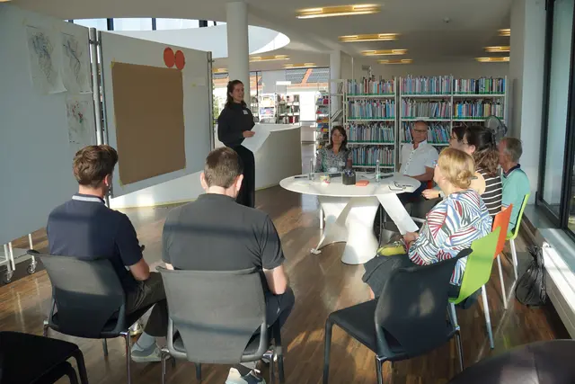 In Kleingruppen erarbeiteten die Teilnehmer beim zweiten Klimaanpassungsworkshop konkrete Vorschläge für verschiedene Handlungsfelder und bewerteten deren Priorität.  | Foto: Stadt Oberkirch