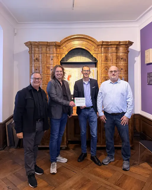 Lothar Kimmig, Geschäftsführer der Kultur- und Tourismus GmbH Gengenbach (v. l.), Oliver Möller, erster Vorstand des Fördervereins Haus Löwenberg, Michael Heizmann, Geschäftsführer der LEADER-Aktionsgruppe Ortenau, und Ersin Kurun, zweiter. Vorstand des Fördervereins Haus Löwenberg. | Foto: Kultur- und Tourismus GmbH