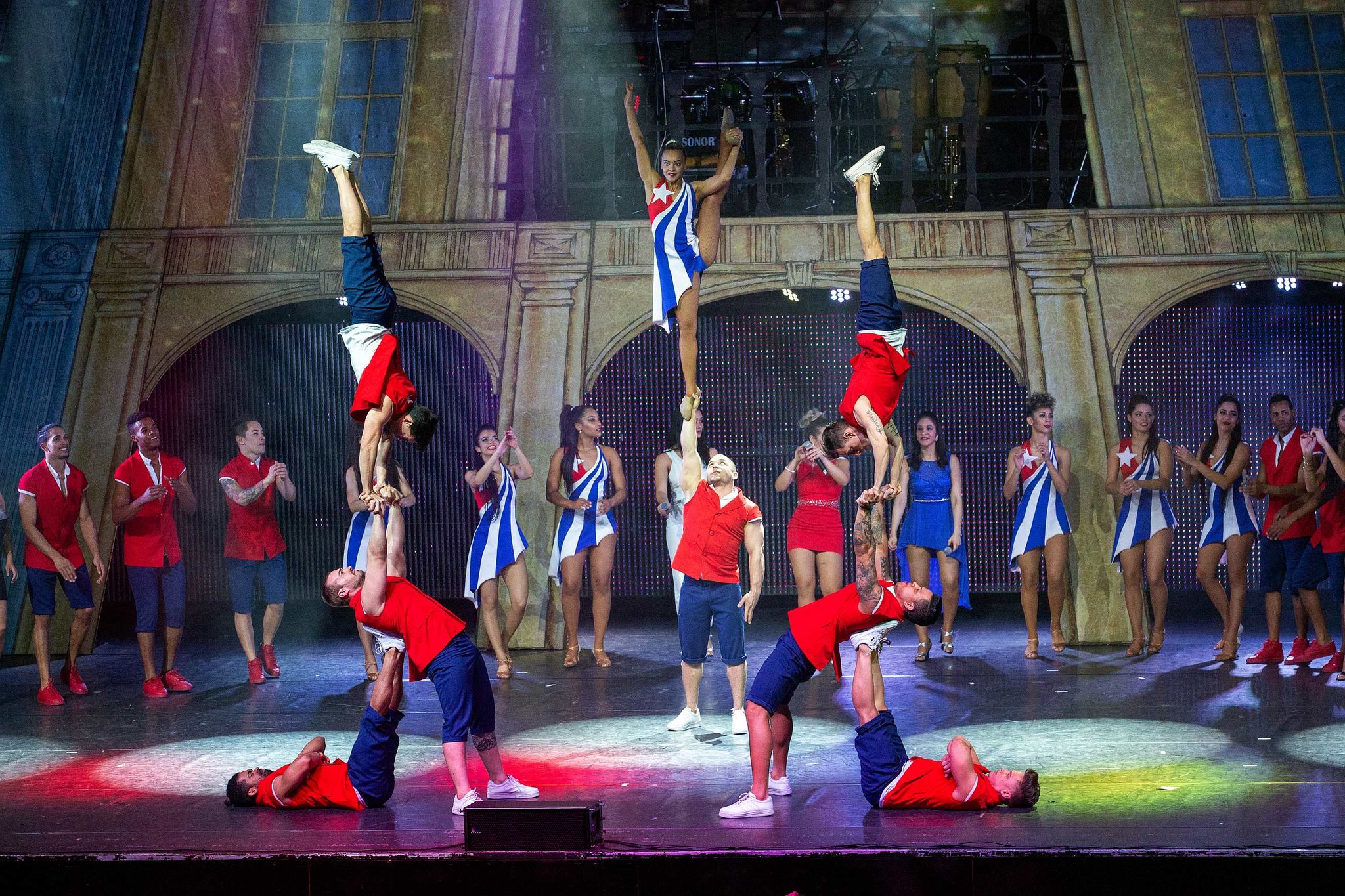 Karibisches Tanz-Musical „Havana Nights“ - Tanz, Artistik und ...