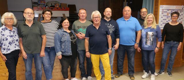 Die Theatergemeinschaft Hesselhurst e. V. präsentiert am 5. + 6. sowie 12.+ 13. Januar 2024 die Komödie "Freitag für Fjuutscher" in der Waldseehalle Hesselhurst (Beginn: 19.30 Uhr - Einlass: 18.30 Uhr - mit Bewirtung). | Foto: Richard Lux
