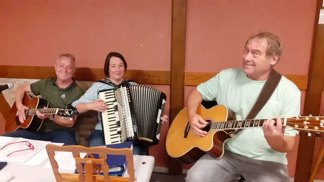 Musikanten beim Volksliedersingen in Langhurst | Foto: Verein