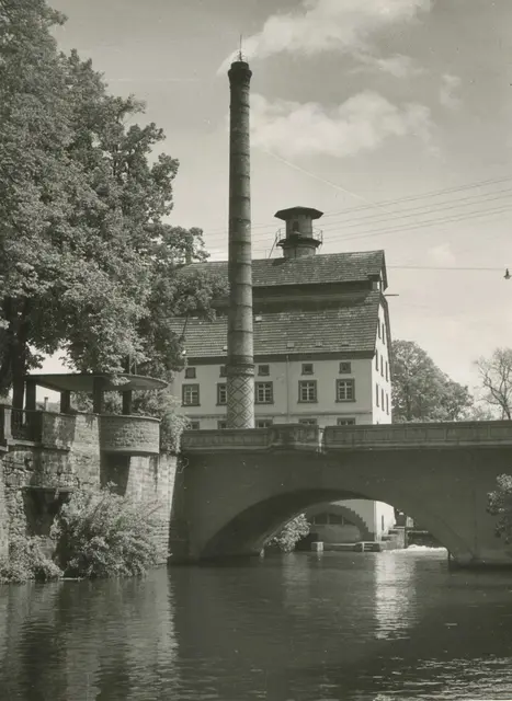 Die Johannis-Brücke über den Mühlbach mit der Zibold’schen Mühle im Hintergrund | Foto: Stadtarchiv
