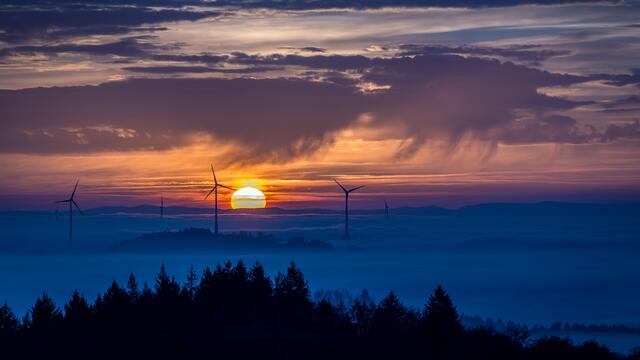 Sonnenuntergang über dem Hochnebel bei Fischerbach | Foto: HS FOTO